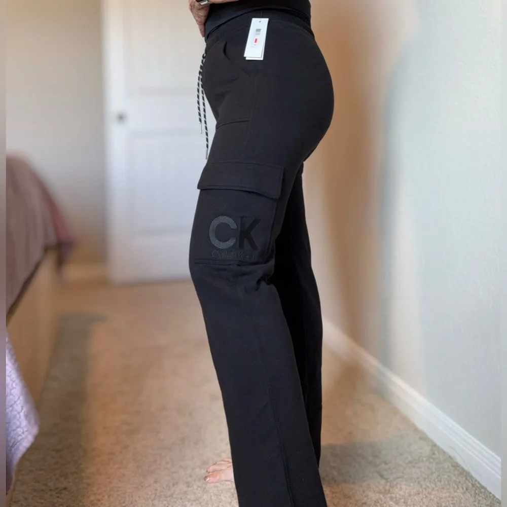 Calvin Klein Black Cargo Pants - Picture 4 of 13